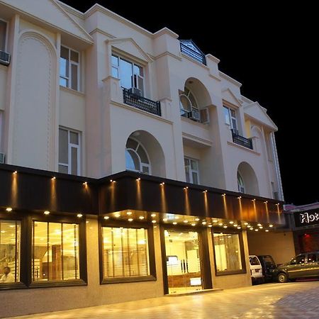 Hotel Maharaja Katra  Extérieur photo