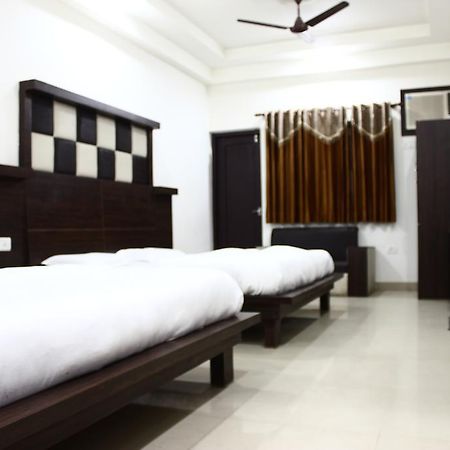 Hotel Maharaja Katra  Chambre photo