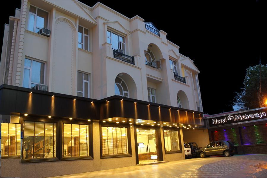 Hotel Maharaja Katra  Extérieur photo