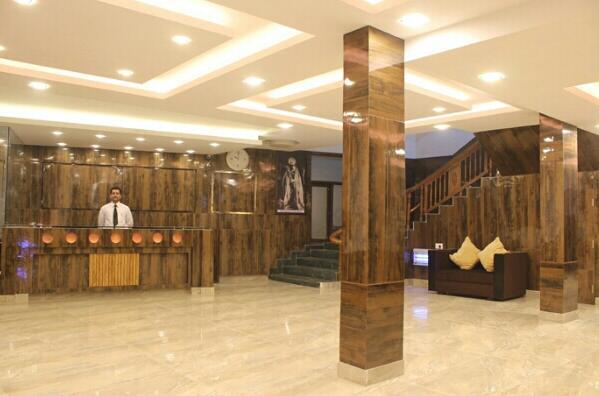 Hotel Maharaja Katra  Extérieur photo