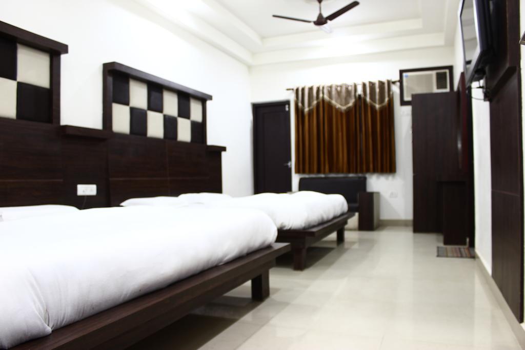 Hotel Maharaja Katra  Chambre photo